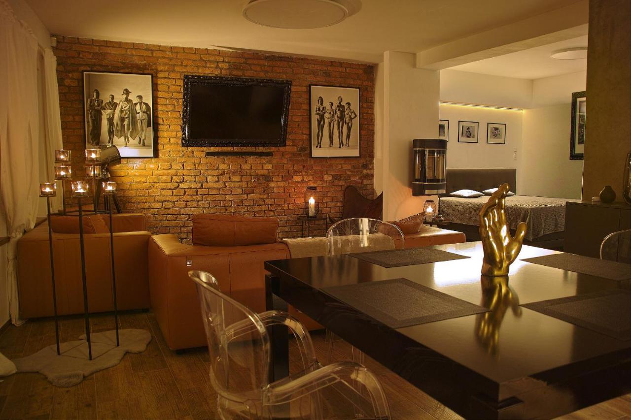 Wellness Gallery Apartments 利贝雷茨 外观 照片