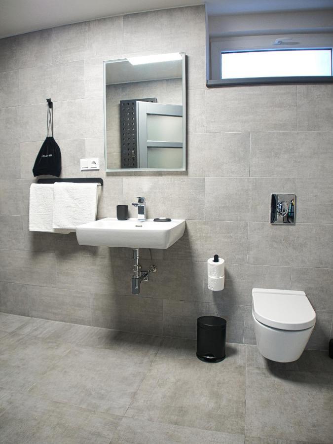 Wellness Gallery Apartments 利贝雷茨 外观 照片