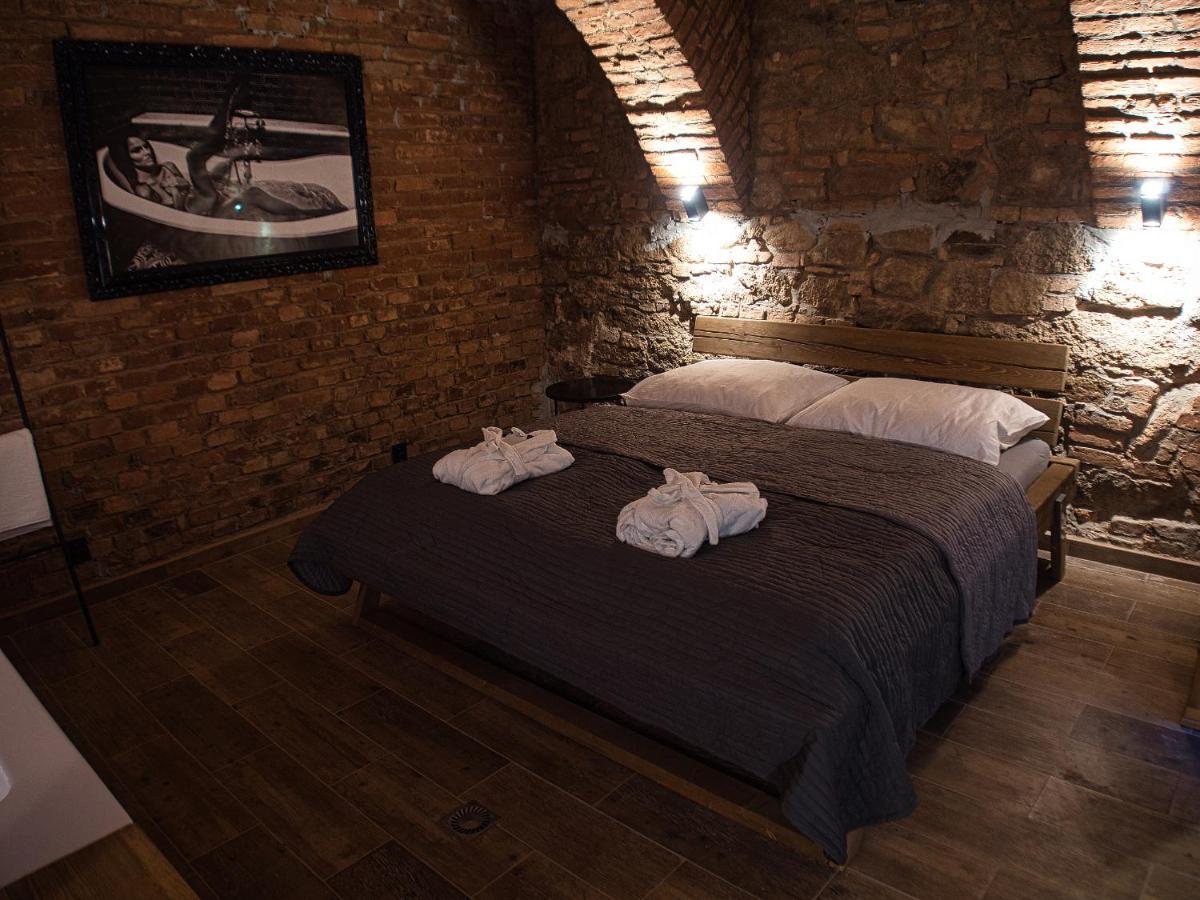 Wellness Gallery Apartments 利贝雷茨 外观 照片